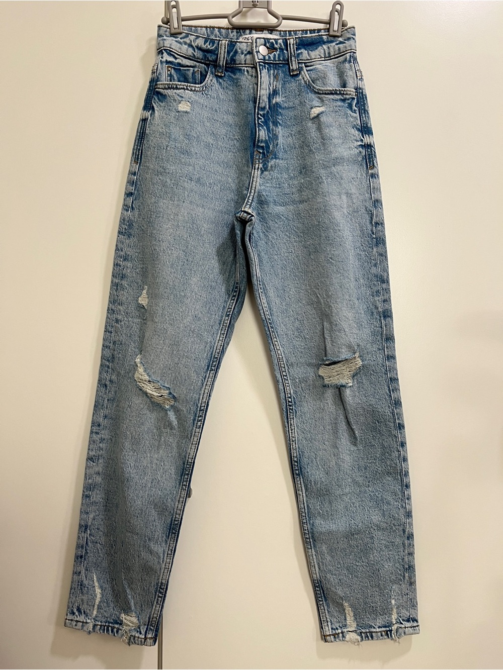 Zara Women Ripped Jeans